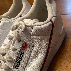 Mens Adidas sneakers white size 10 1/5 good condition